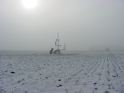 <i>PHOTO, Snow, CH-OE2, YEAR-2004, MONTH-01</i>